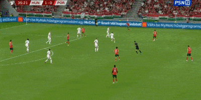 队展现出顽 队展现出顽