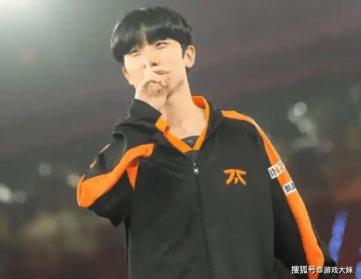 引发了玩家, LCK, 毕竟 引发了玩家, LCK, 毕竟