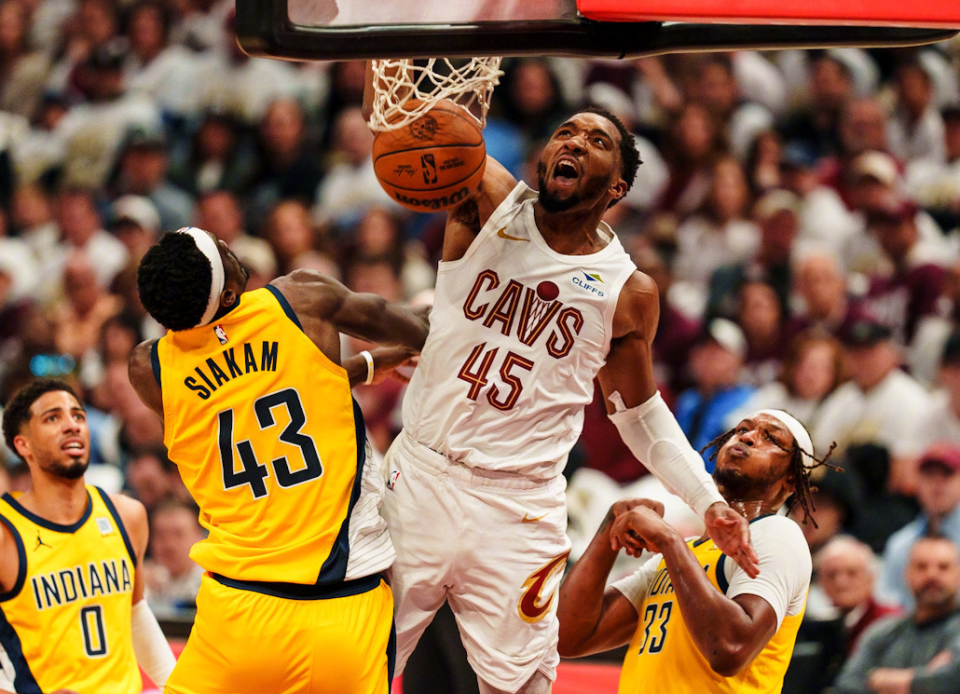 两场打公牛, 五人组 两场打公牛, 五人组